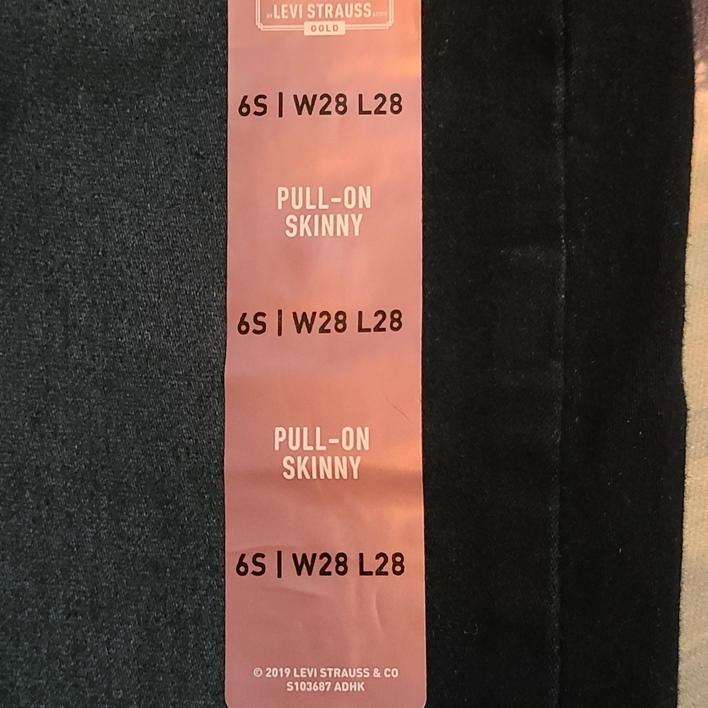 LEVI'S JEANS - Picture 15 of 16